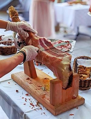 RESTAURANT DE LA DORE - restaurant BERTIGNAT